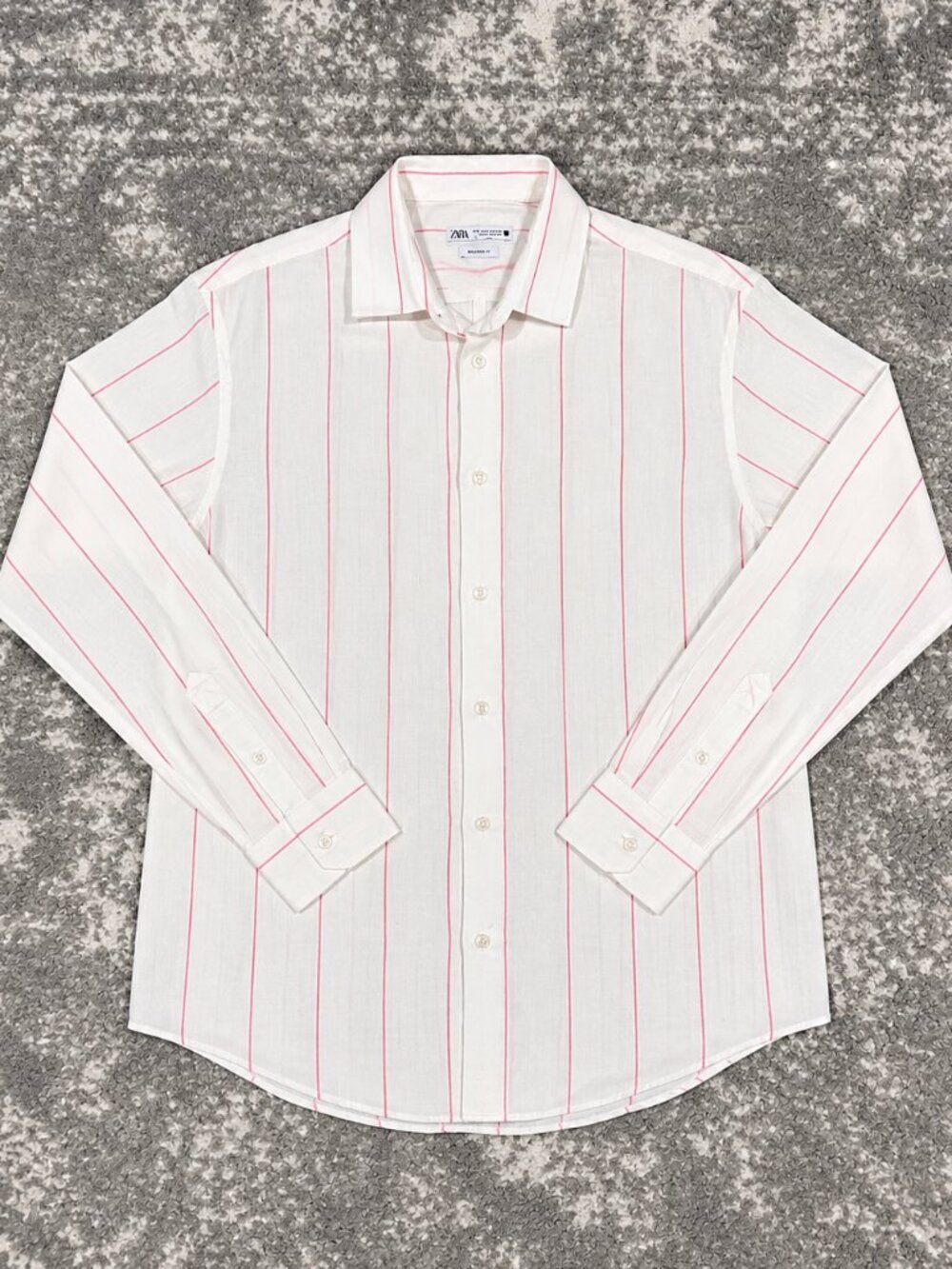 Zara Relaxed Fit White Pink Stripe Long Sleeve Button Up Shirt